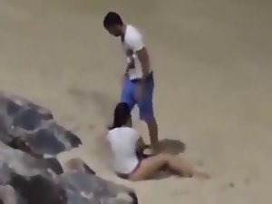 EXCLUSIVO Flagra de casal metendo na praia