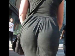 Candid Pawg Butt Clapping in Dress