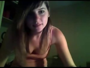Amateur Young lady Exposes
