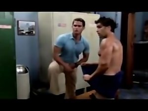 Buddie give his friend a hand in the lockerroom (funny)