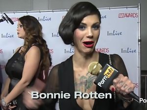 PornhubTV - Do You Masturbate? Red Carpet AVN Awards 2014