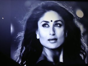 Classic cum tribute to Kareena Kapoor!!!