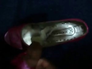 Shofuck and Cum on my Friend Pinkish Shoes