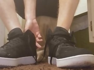 Playing with my size 16 feet (full video on premium)