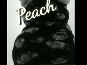 Peach Sabina
